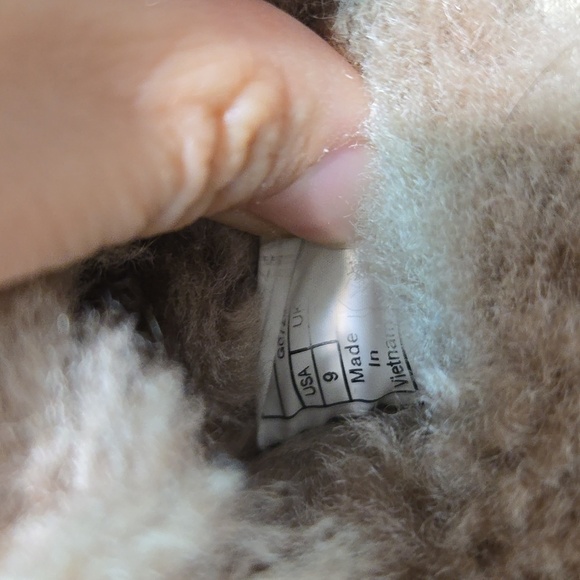 Ugg Australia Women Leather Sheepskin Slippers Flats shoes sz 9 - Picture 6 of 11